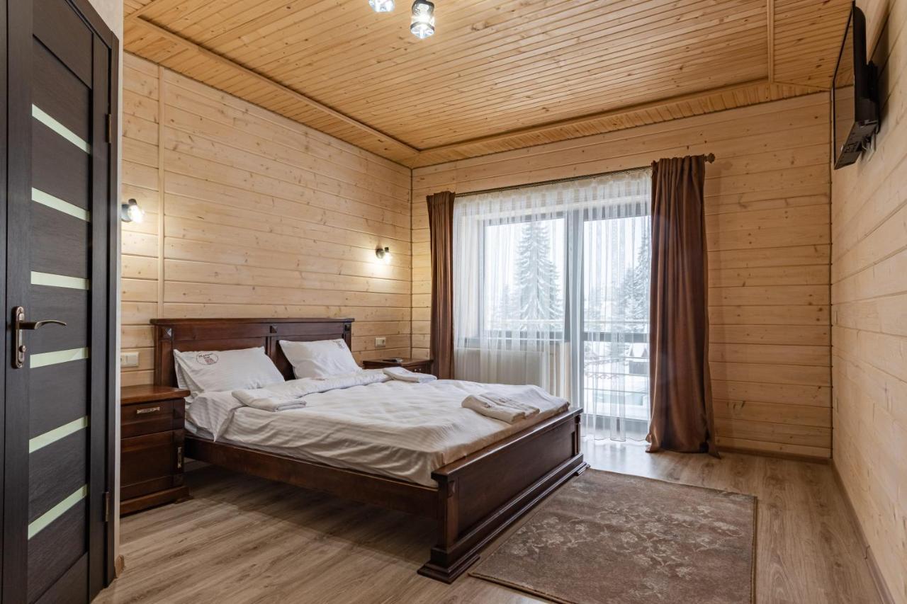 Madison Hotel บูโคเวล ภายนอก รูปภาพ