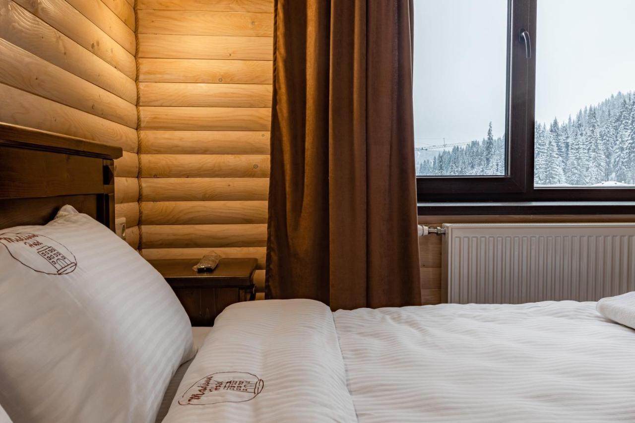Madison Hotel บูโคเวล ภายนอก รูปภาพ